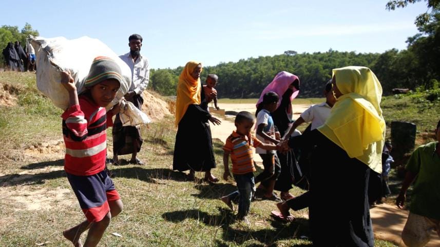Rohingya,refugee crisis,influx in BD,Bangladesh-Myanmar border,Naaf river,Rohingya minority,persecution