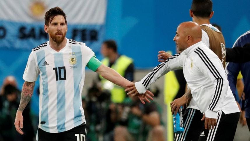 Sampaoli and Messi.JPG