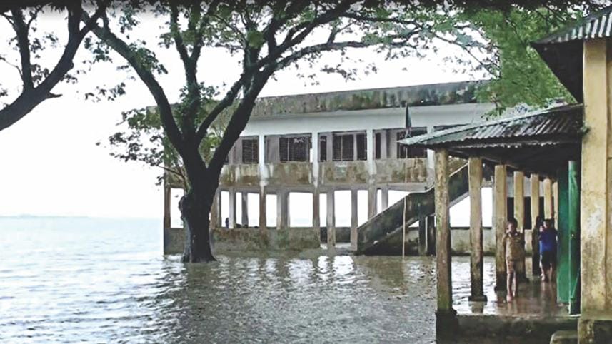 schools flooded Sunamganj.jpg