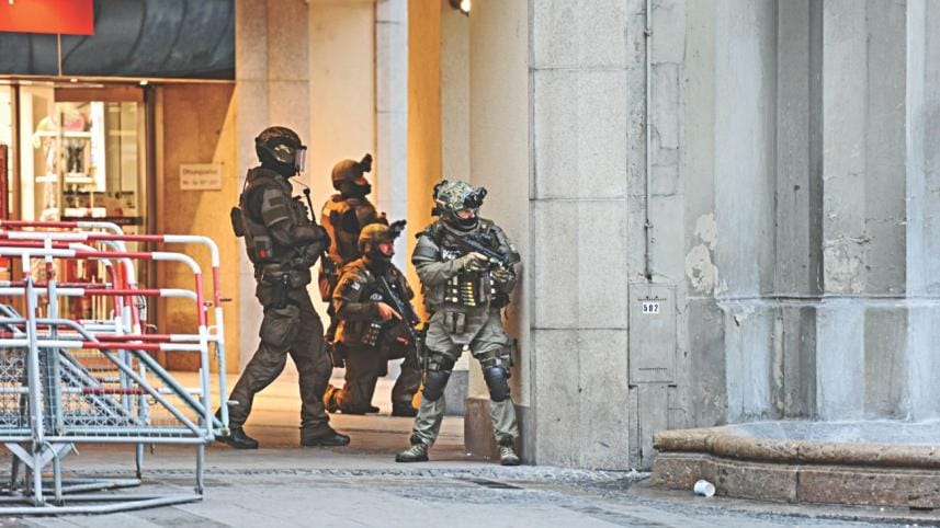 subway station Karlsplatz.jpg