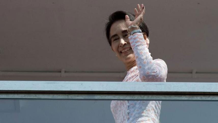Suu-Kyi-wb.jpg