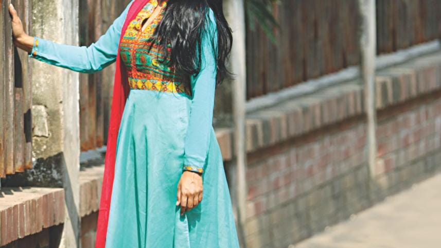 Actress Tisha on Shonibaar Bikele Cinema