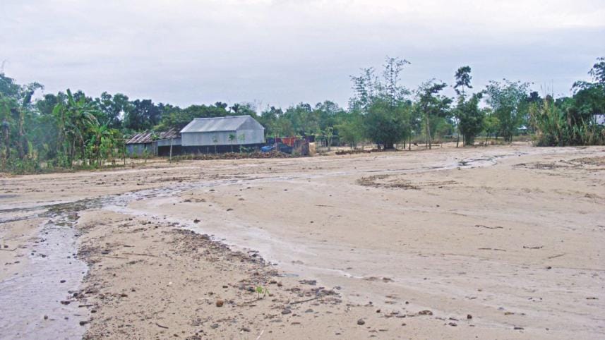 Upstream sand turns agri lands infertile