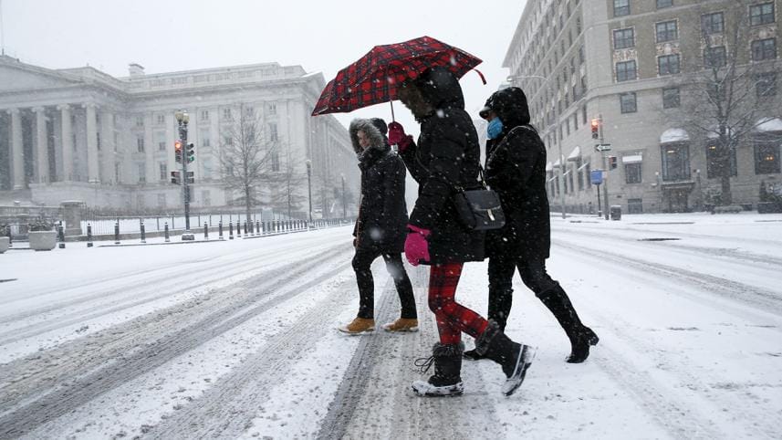 us-Snowzilla-reuters-(3)-wb.jpg