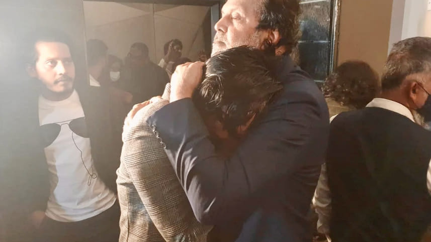 siam_ahmed_and_tariq_anam_khan_hugging.jpg