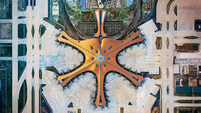 Which are the 10 biggest airports in the world?