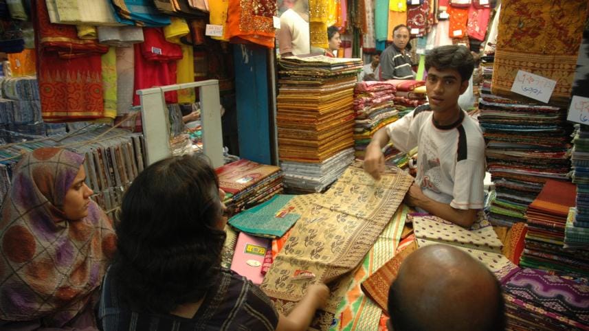 4 reasons why Chandni Chowk is your most affordable shopping destination in Dhaka