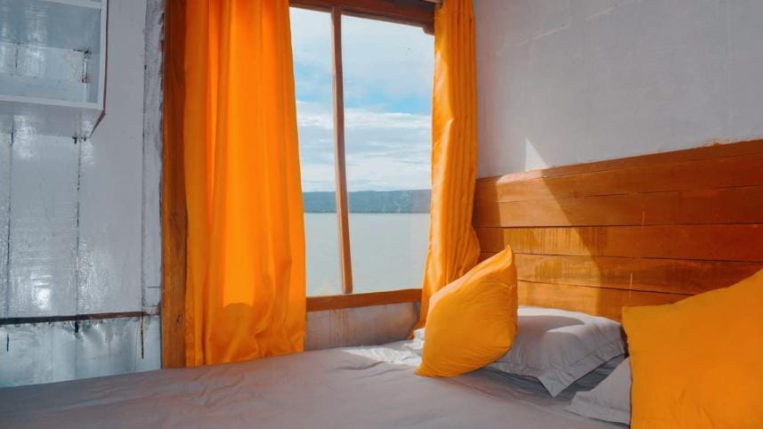 Top 5 Houseboats in Bangladesh