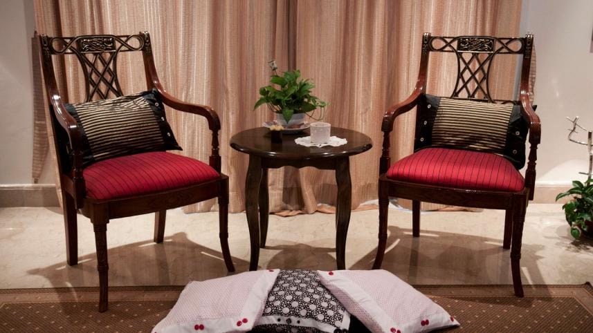 Furniture Arrangement 