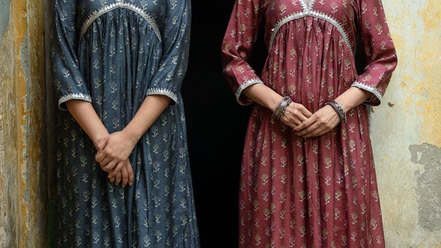 Blue Button Lifestyle 