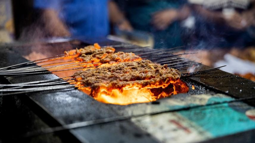 Kebabs, soups, momos and more: Welcome to the bustling street food scene of Mohammadpur 