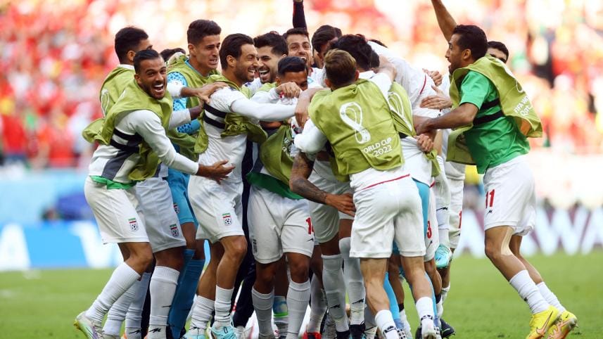 2022-11-25t121730z_1346816301_up1eibp0y53jv_rtrmadp_3_soccer-worldcup-wal-irn-report.jpg