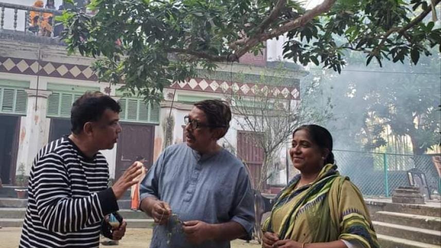 Afzal Hossain in Japito Jibon Film Shooting.jpg