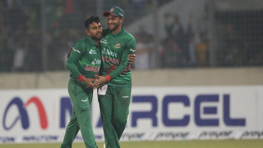 Mehedi and Shakib al Hasan