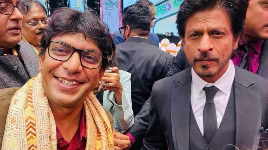 Chanchal Chowdhury shares the stage with Amitabh and SRK