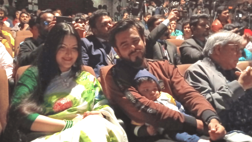 siam and pori moni.png