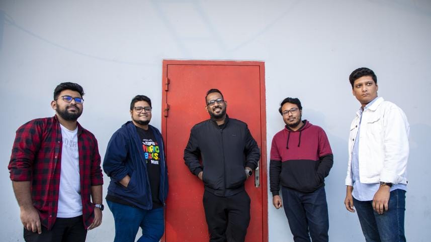 Level Five band members 2.jpg