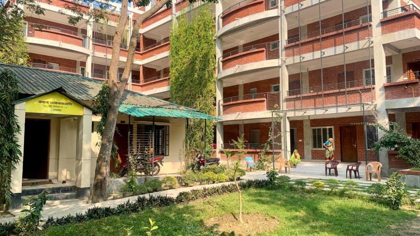 Shailan Probeen Nibash: A home for the twilight years