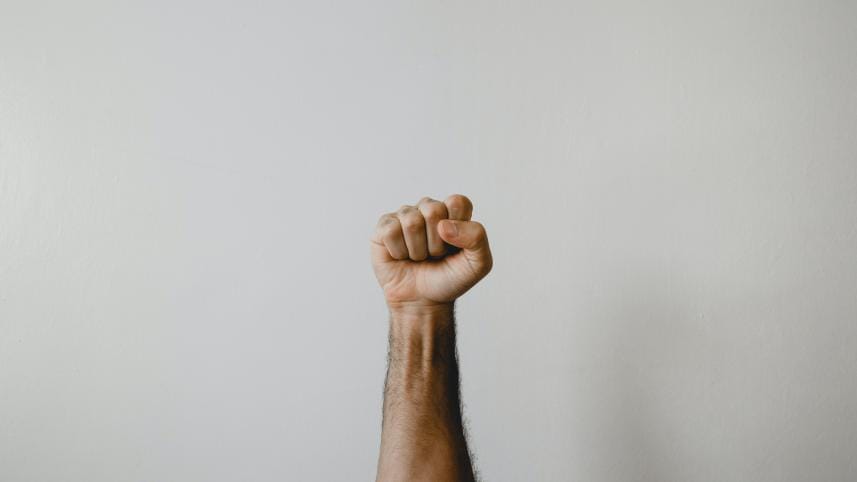 Characteristics that show you are strong, not arrogant 