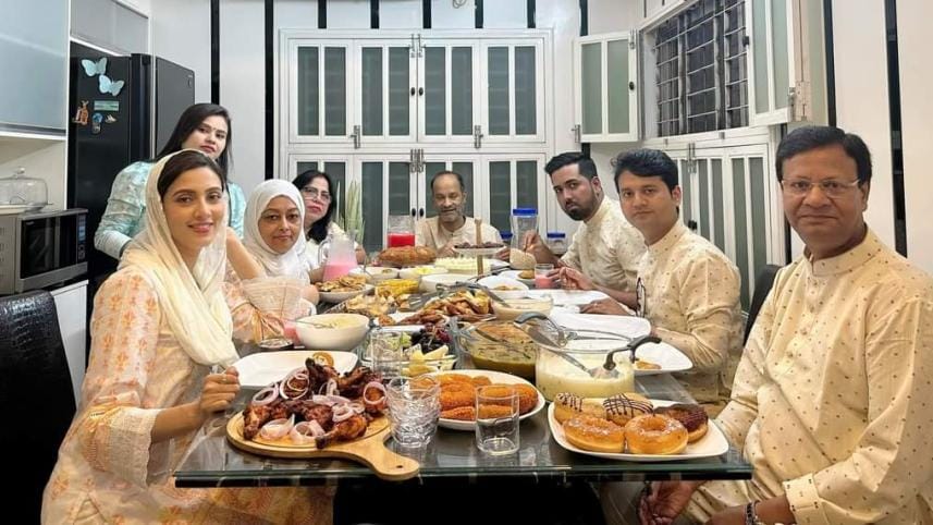 Mim celebrates arrival of Ramadan with first iftar