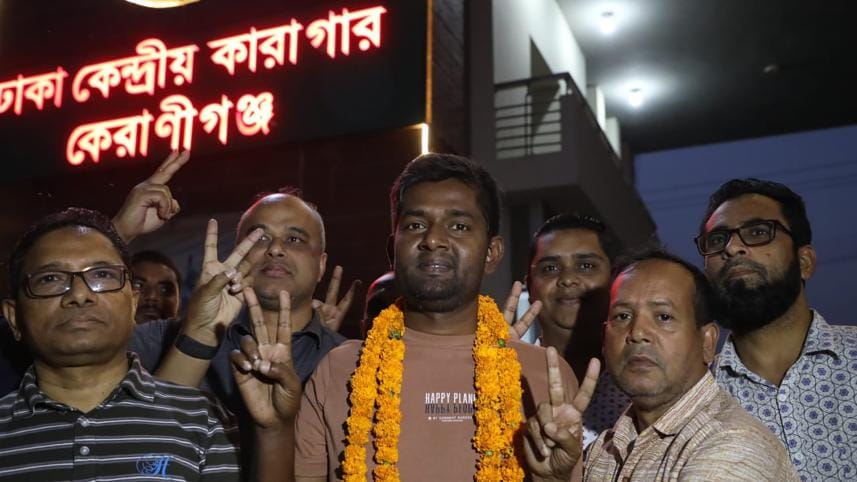 Prothom Alo reporter 