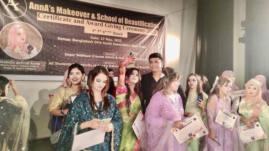 100 women took pictures with me that day: Zayed Khan