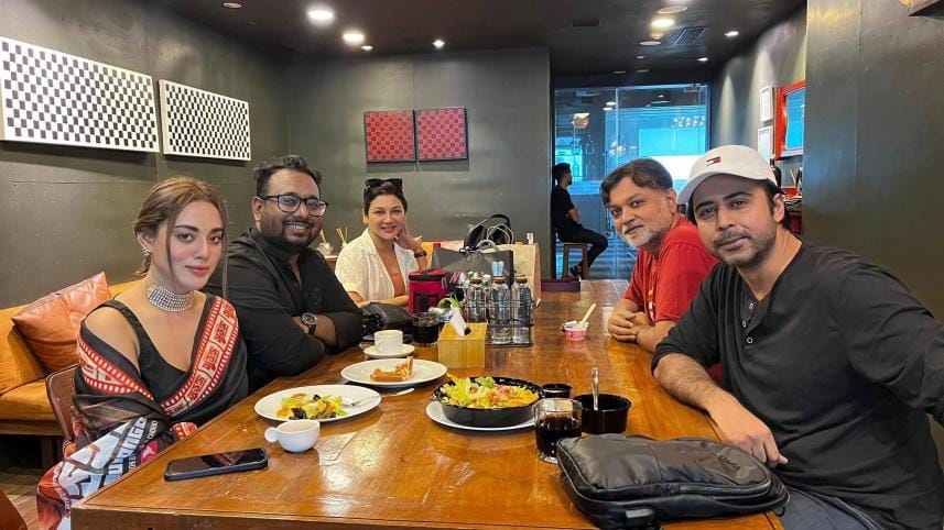 'Shurongo' team meets Jaya Ahsan and Srijit Mukherjee