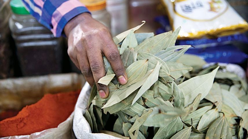 wholesale spice market of Chawkbazar