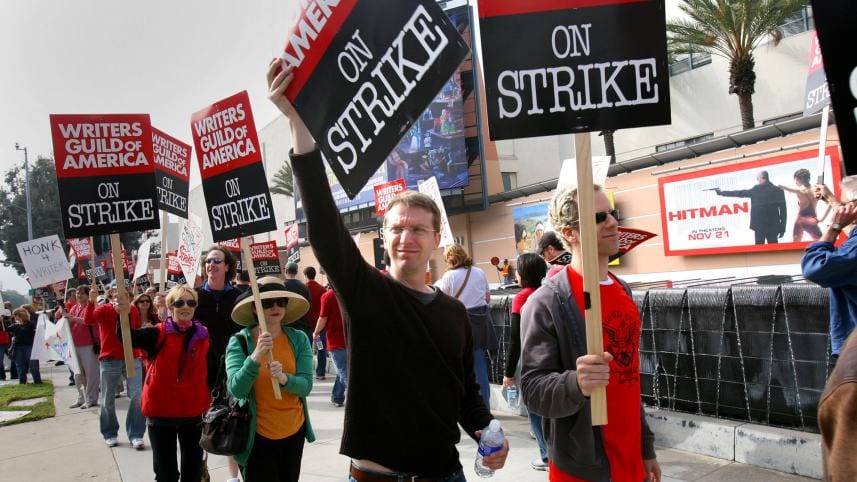 writers-strike-2.jpg