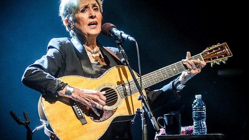 joan_baez_at_the_egg_albany_ny_march_2016.jpg