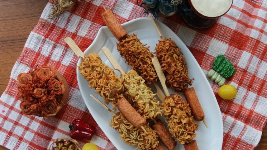 Noodle potato stick  4 amazing snacks on a stick recipe you’ll ever find!