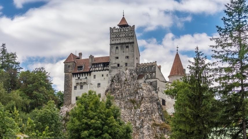 bran_castle 7 haunted locations to add to your travel list 
