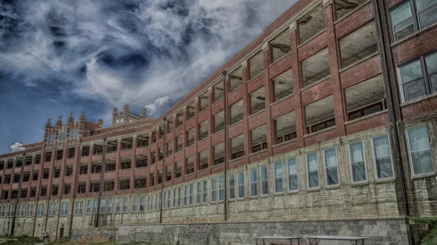 waverly_hills_sanatorium    7 haunted locations to add to your travel list 