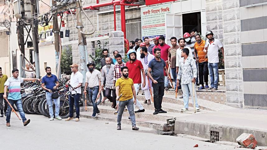 Outsiders attack RMG workers in Mirpur factory