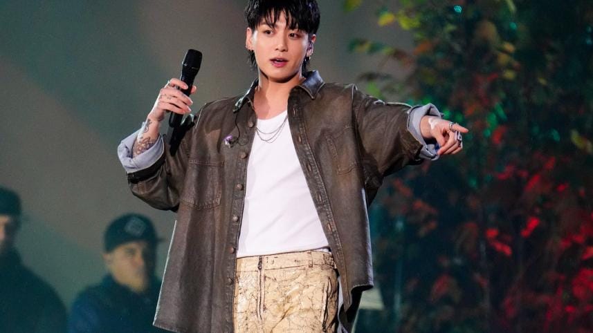 jungkook-2023-gettyimages-1698967602.jpeg