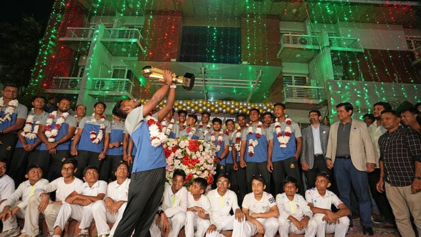 Bangladesh Under-19 team.jpg