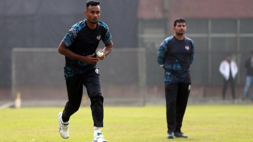 Shoriful Islam during his run-up in a Durdanto Dhaka training session at the Sher-e-Bangla National Cricket Stadium in Mirpur on Monday.