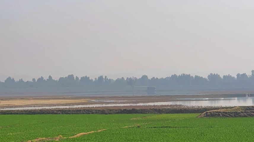 Fighting in Myanmar: Balukhali rocked by sounds of gunshots, blasts