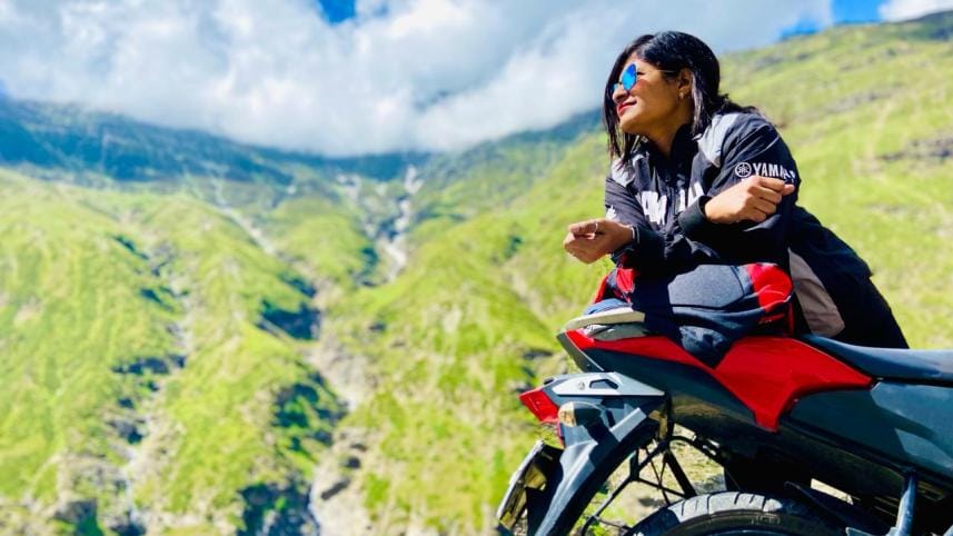 Is Bangladesh witnessing a surge in female motorcycle users?