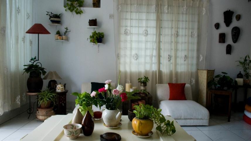 Decorating your home with arts and crafts