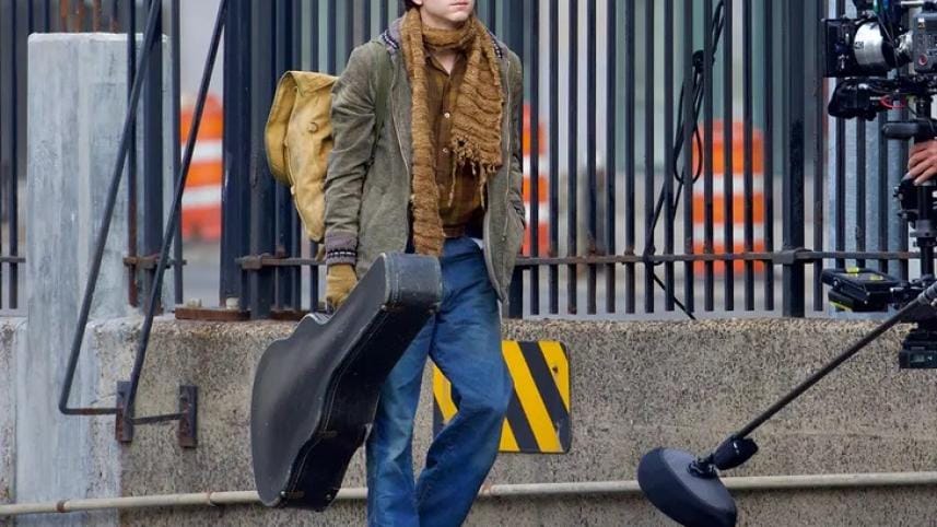 timothee_chalamet_bob_dylan_biopic.jpg