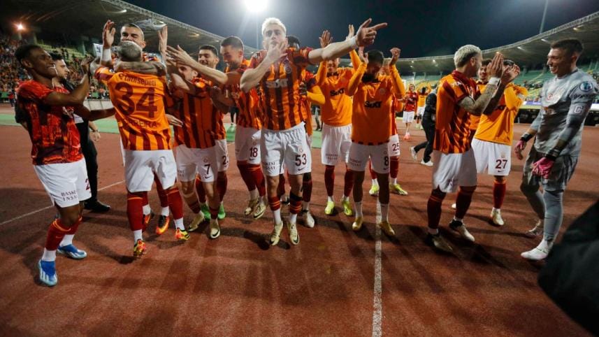 afp_20240407_34nv7ev_v2_preview_fbltursupercupgalatasarayfenerbahce.jpg