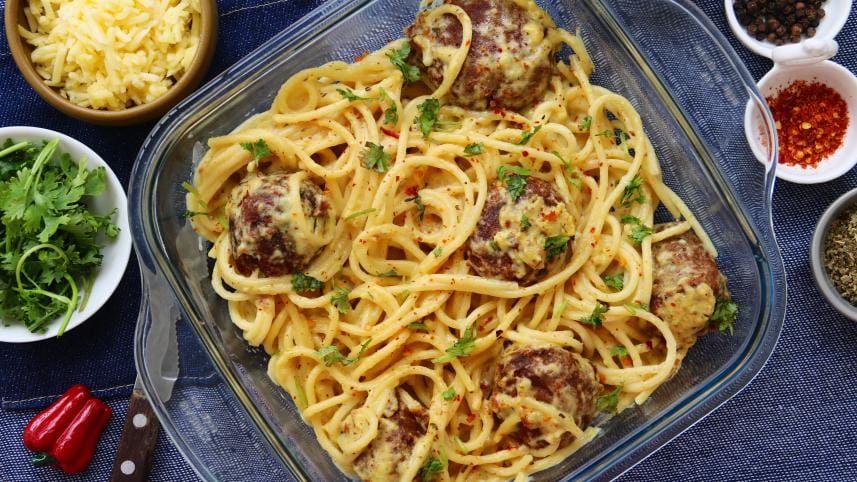 swedish meatball_pasta    Inviting children over for Eid? Try out these delicious recipes!