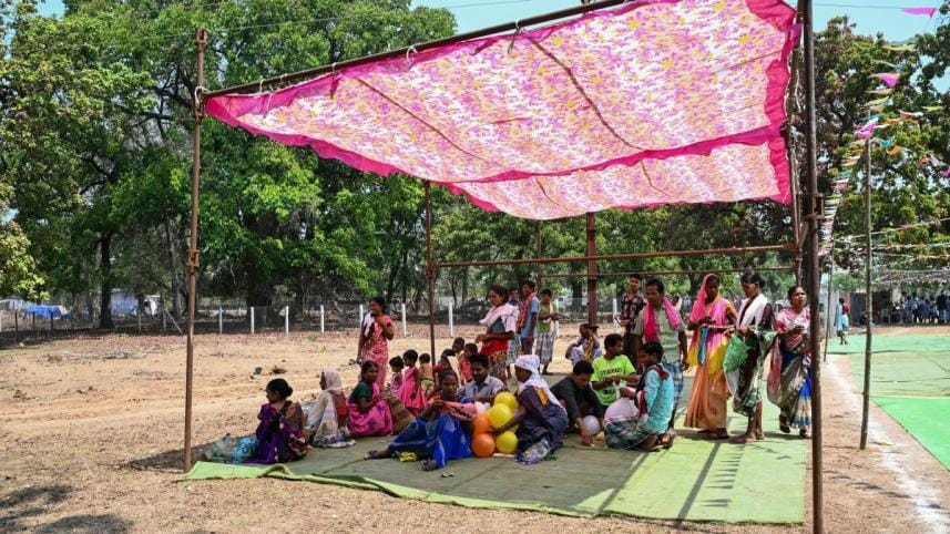 voting begins in India