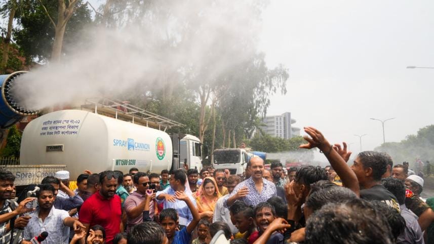 Water cannon spray in DNCC area on chief heat officer’s advice