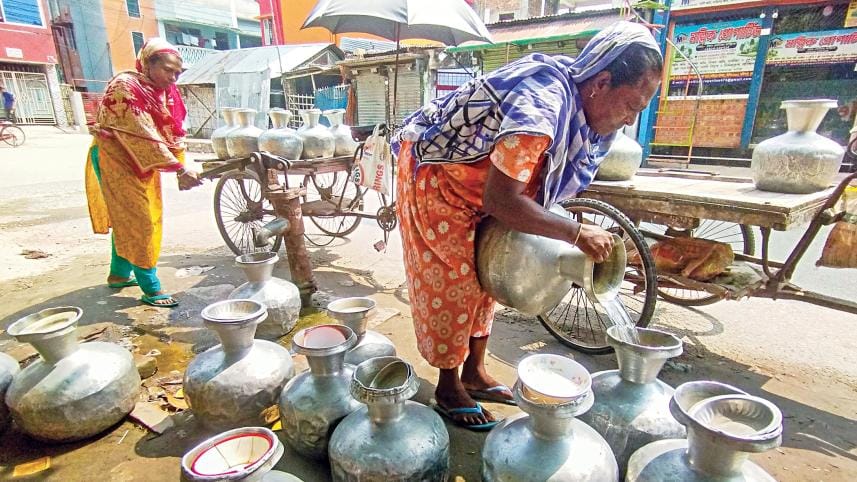 Ongoing heatwave: Water crisis grips Khulna
