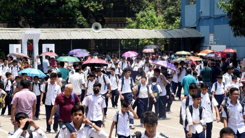 Government flip-flops on school reopening amid prolonged heatwave