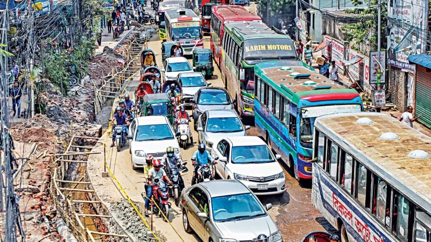 DPDC underground cable work Motijheel-Tikatuli road traffic