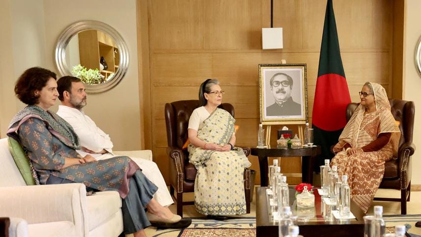 Sonia Gandhi and family meet Sheikh Hasina in New Delhi