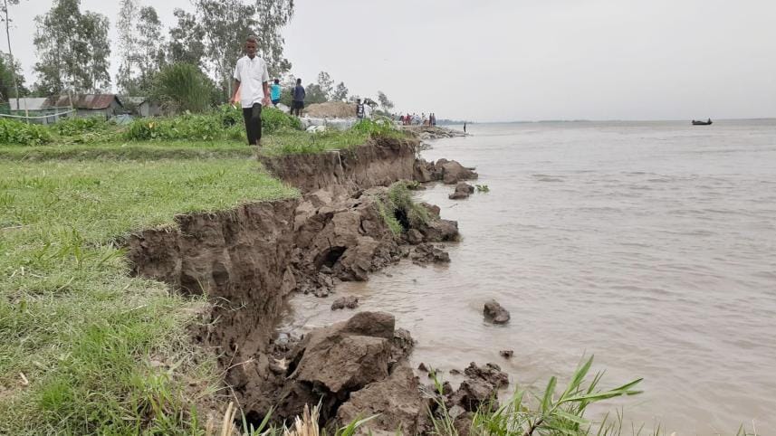 Char Poulee village disappearing Jamuna erosion